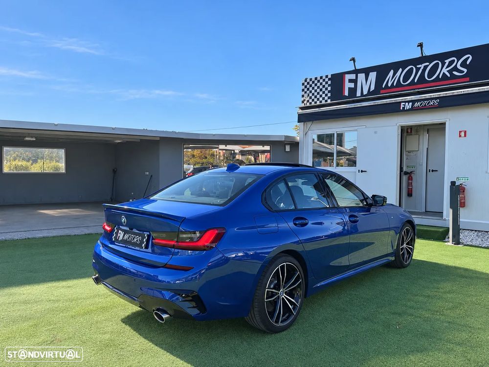 BMW 330 i Pack M Auto - 4