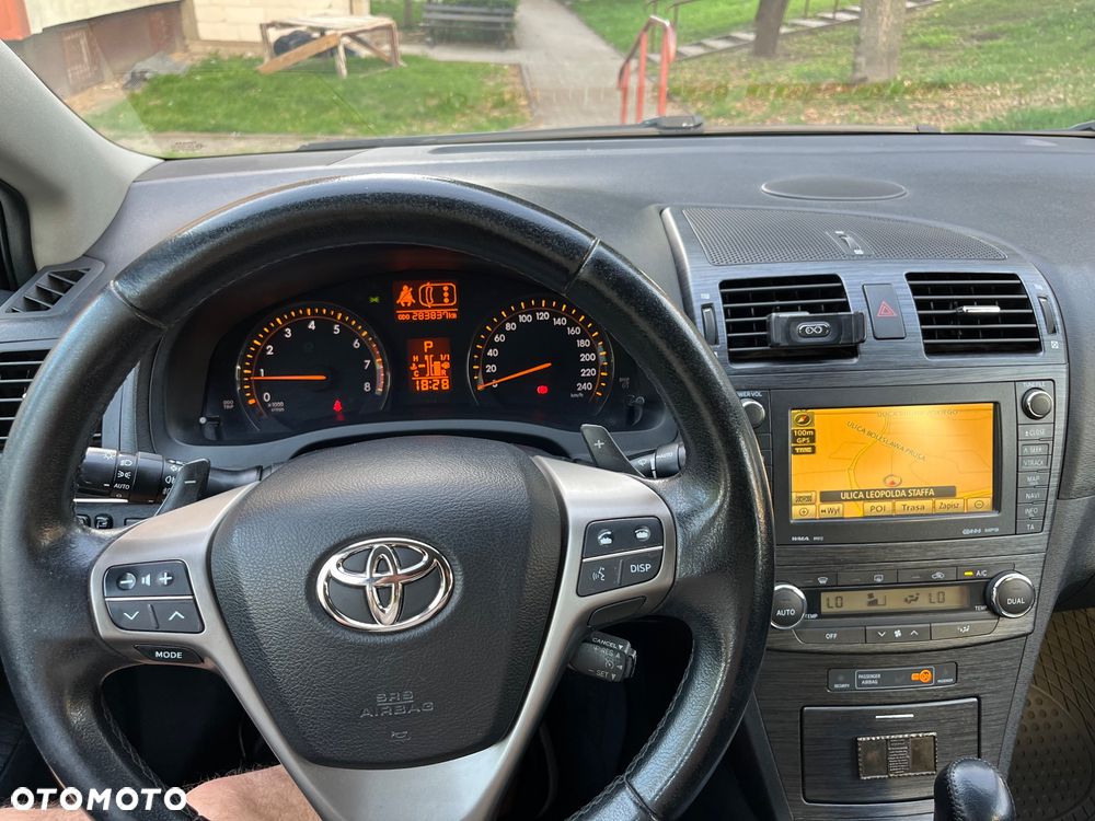 Toyota Avensis 2.0 Sol plus MS - 16