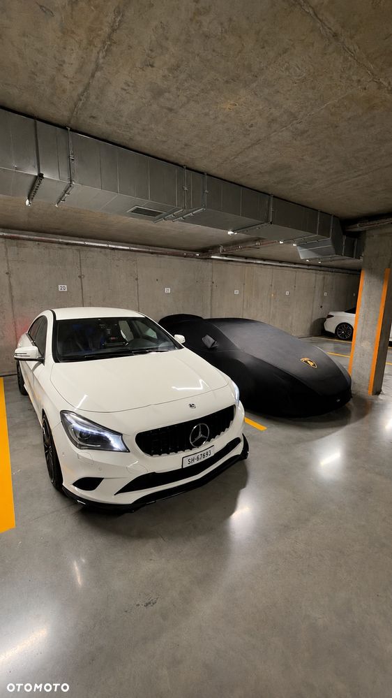 Mercedes-Benz CLA 200 7G-DCT AMG Line - 1