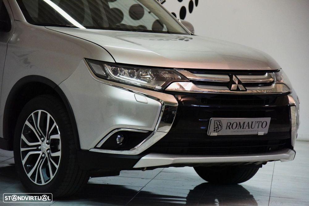Mitsubishi Outlander 2.2 DI-D Intense - 6