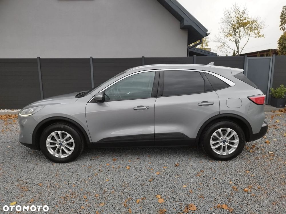 Ford Kuga 2.0 EcoBlue 4x4 TITANIUM - 4