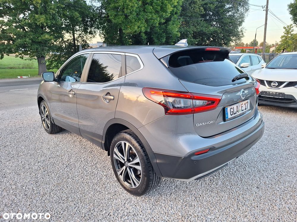 Nissan Qashqai 1.2 DIG-T N-Connecta Xtronic - 12