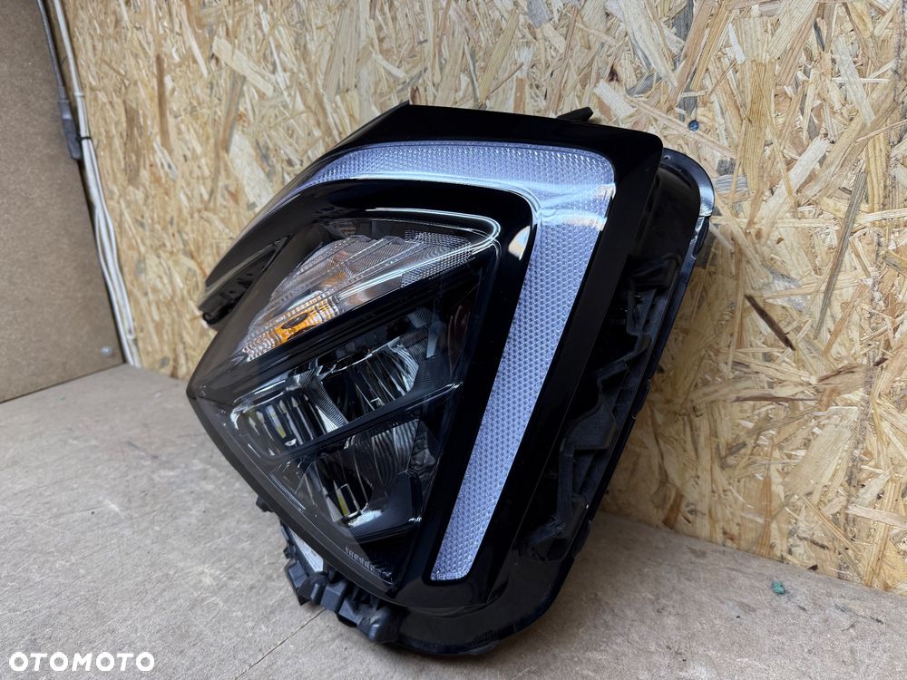LAMPA PRAWA KIA SPORTAGE V 2022- FULL LED 92102-R2000 - 24