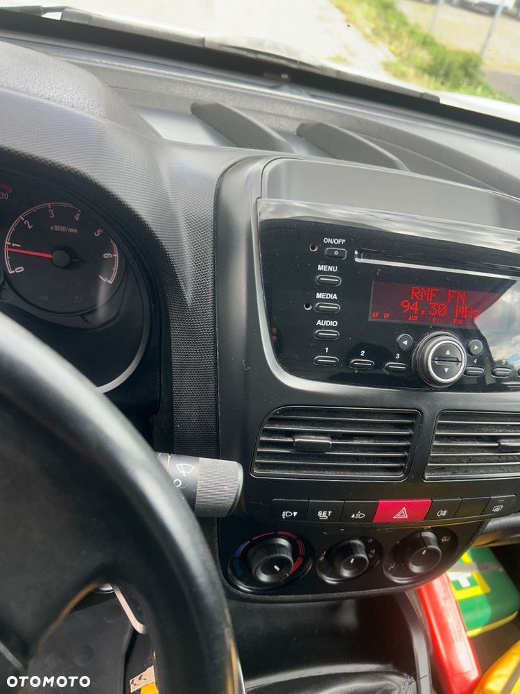 Opel Combo - 12
