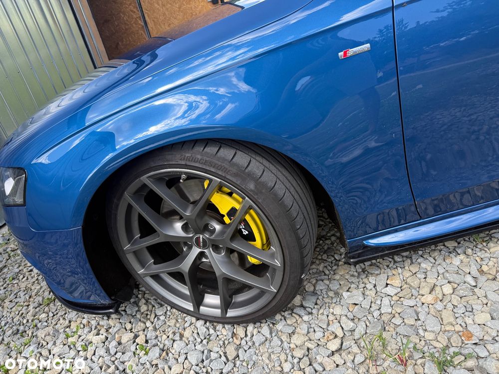 Audi A4 Avant 2.0 TFSI Quattro - 12