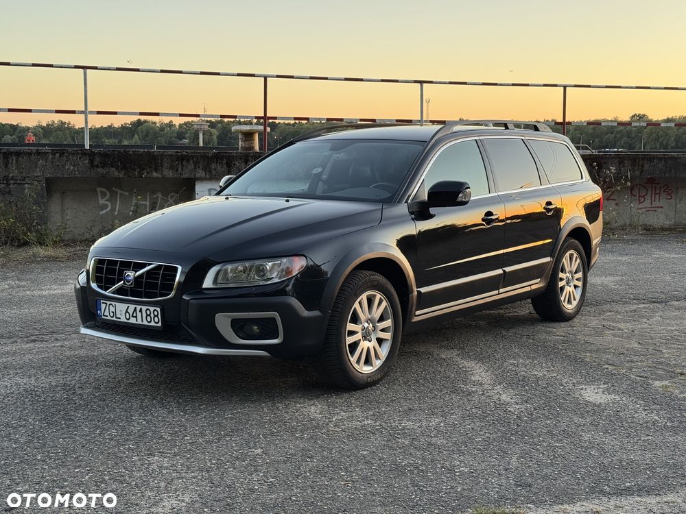 Volvo XC 70 D5 AWD Summum - 1