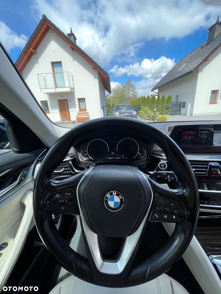 BMW Seria 5 520d xDrive Luxury Line - 28
