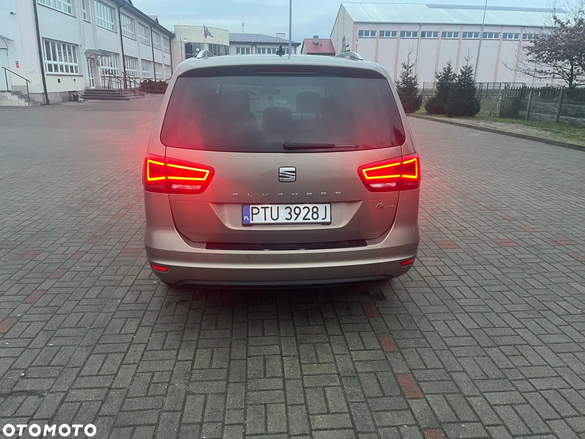Seat Alhambra - 23