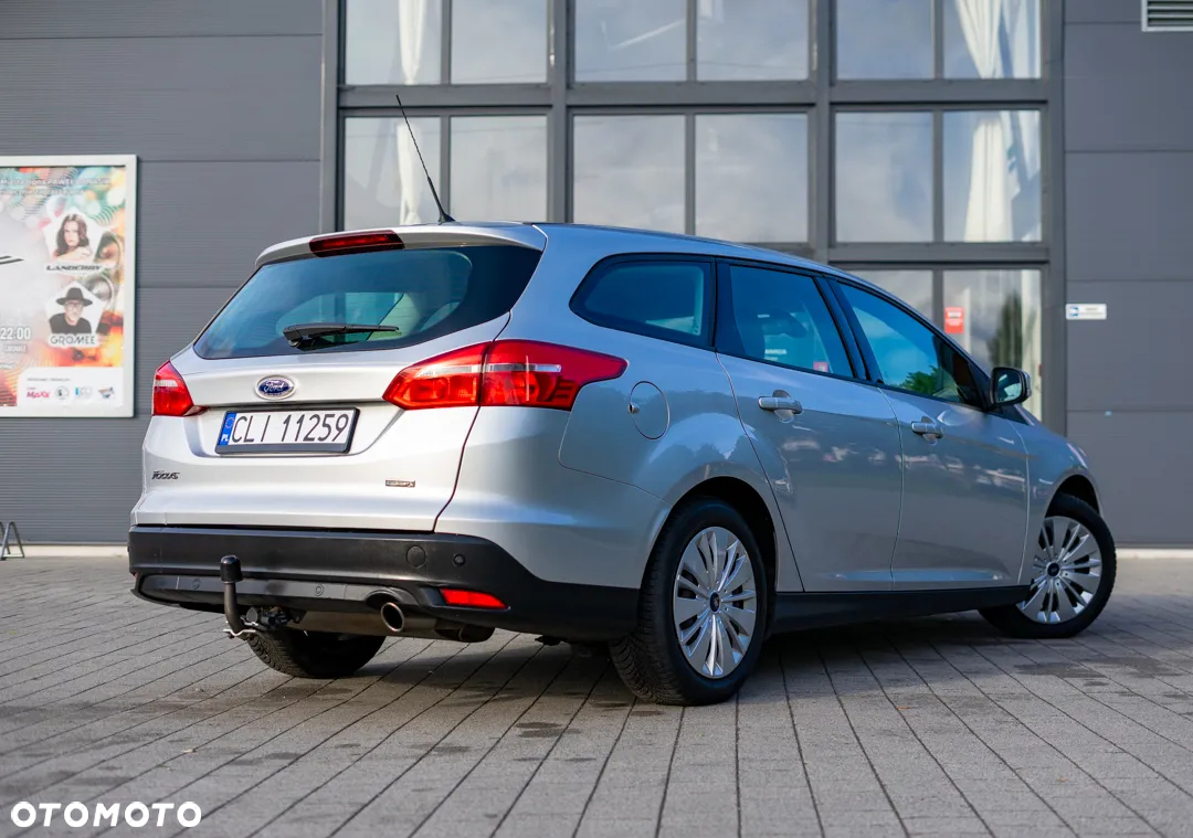 Ford Focus Turnier 1.5 EcoBoost Start-Stopp-System ACTIVE - 17