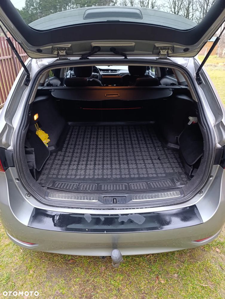 Toyota Avensis 1.8 Comfort - 7