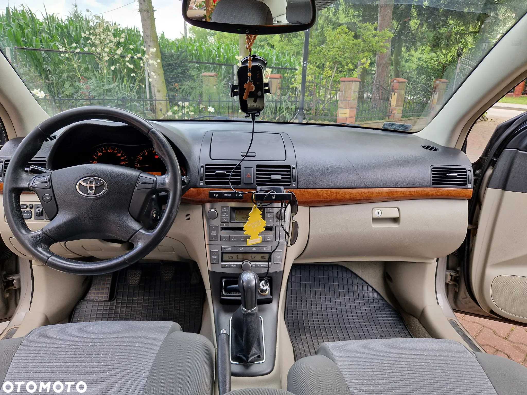 Toyota Avensis 1.8 VVT-i Sol - 17