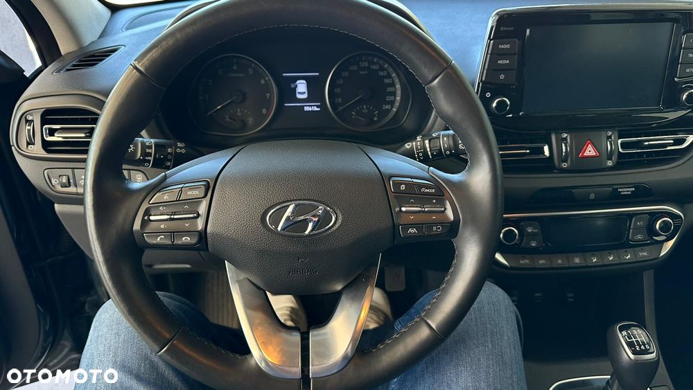 Hyundai i30 1.0 T-GDI Smart - 24