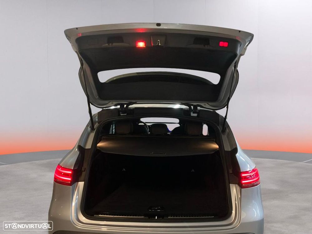 Mercedes-Benz EQC - 27