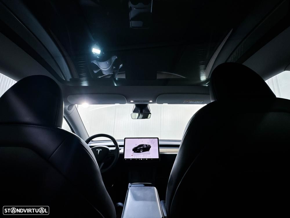 Tesla Model Y Long Range Dual Motor AWD - 20