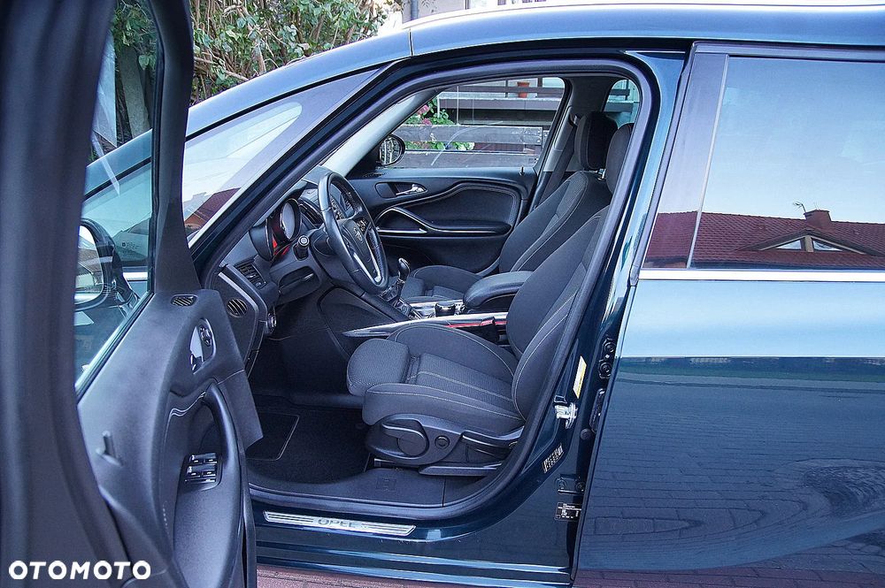 Opel Zafira 1.6 T SIDI Cosmo S&S - 19