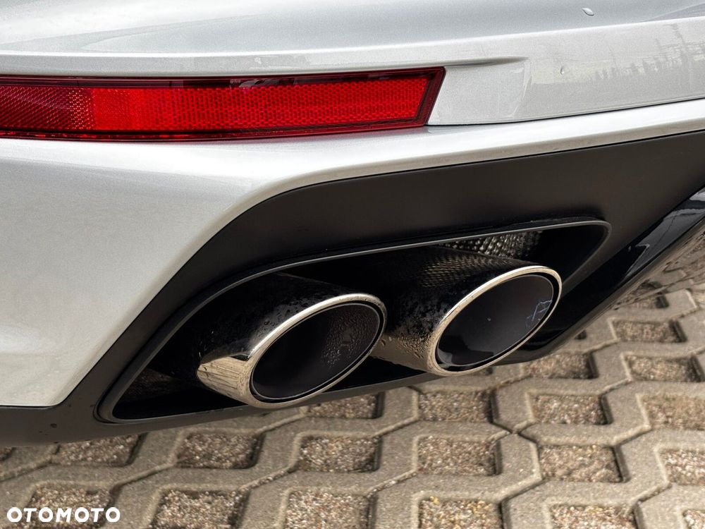 Porsche Panamera - 33