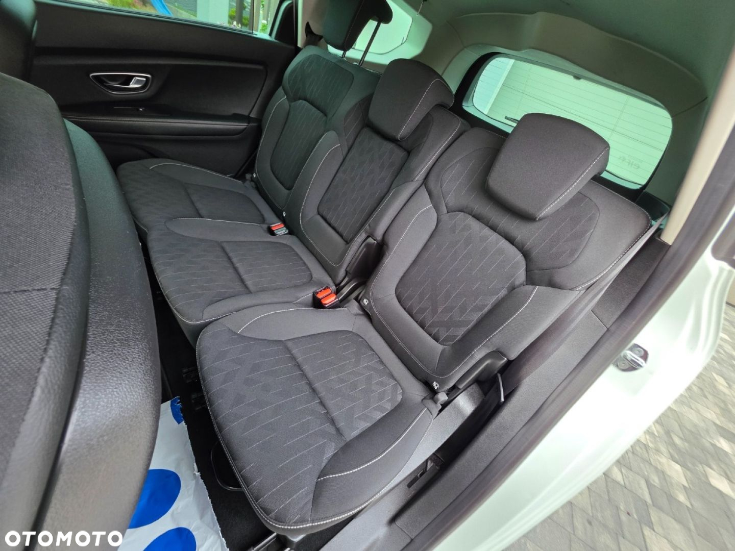 Renault Grand Scenic - 18