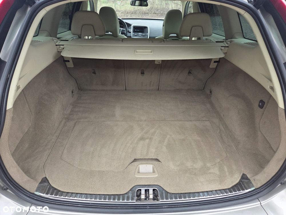 Volvo XC 60 T6 AWD Momentum - 20