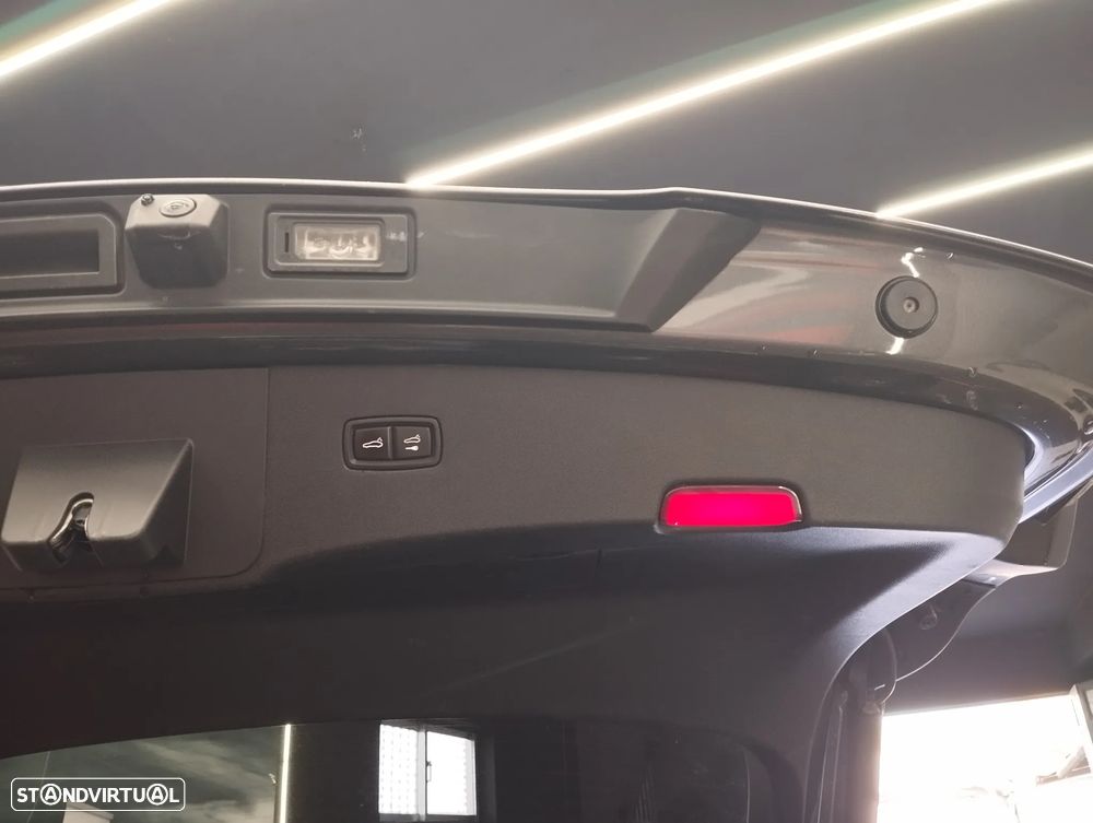 Porsche Cayenne Coupé E-Hybrid - 16