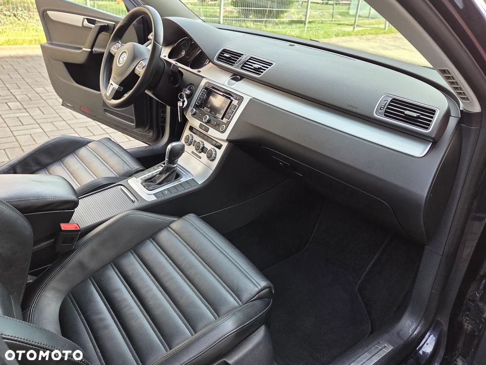 Volkswagen Passat 1.8 TSI DSG Highline - 17
