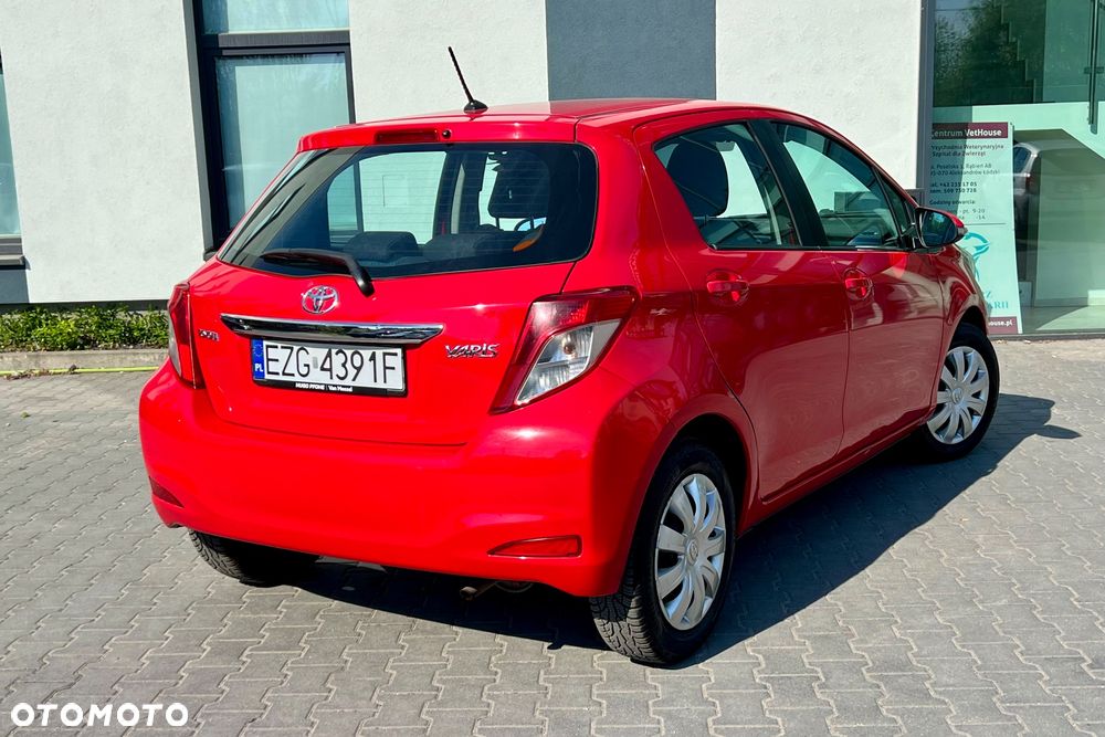 Toyota Yaris 1.0 Premium - 3