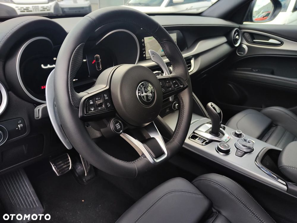 Alfa Romeo Stelvio 2.0 Turbo Veloce Q4 - 14