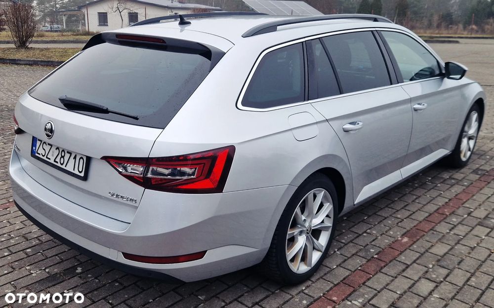 Skoda Superb 2.0 TDI Ambition DSG - 5