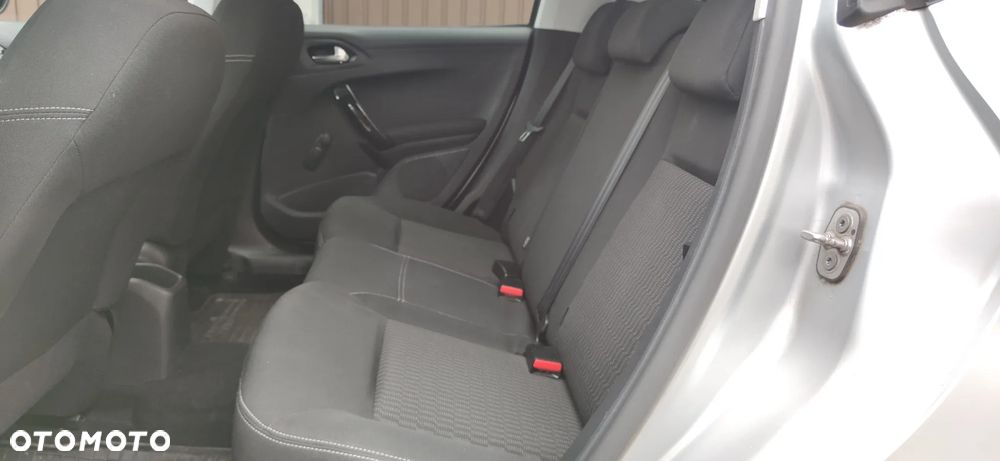 Peugeot 208 1.6 BlueHDi Active - 17