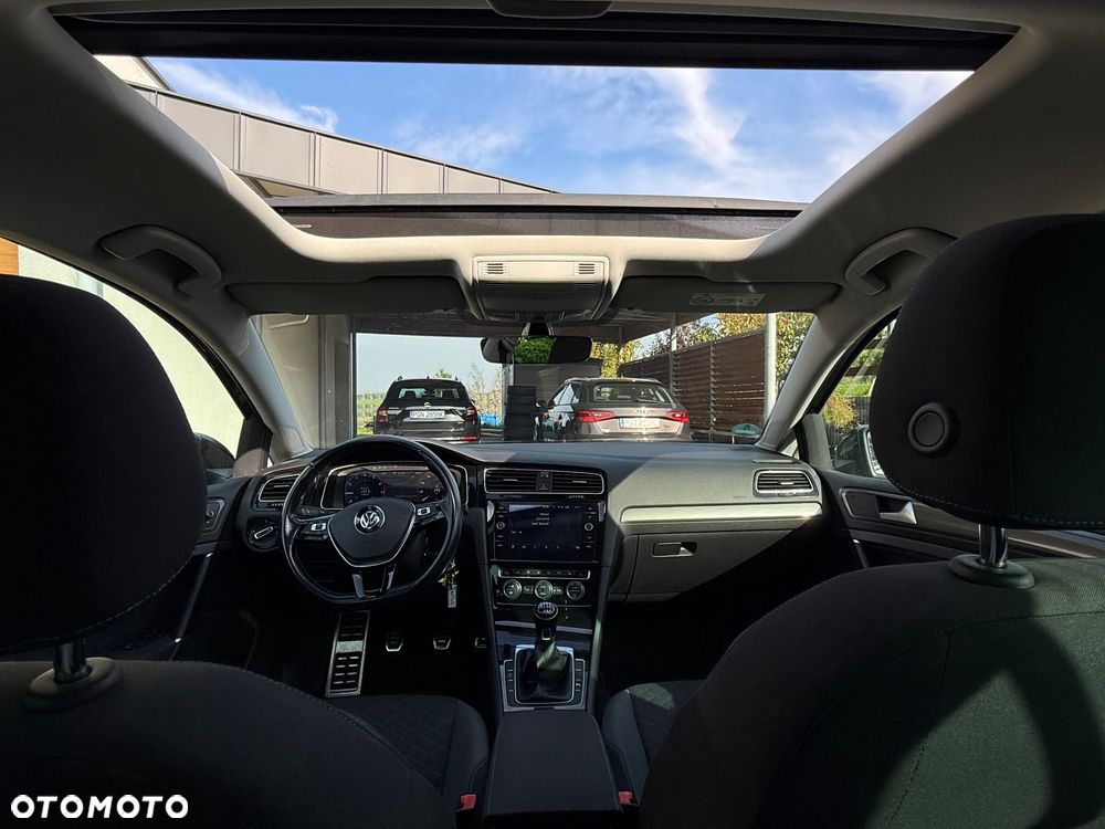 Volkswagen Golf 1.5 TSI OPF R-Line - 28