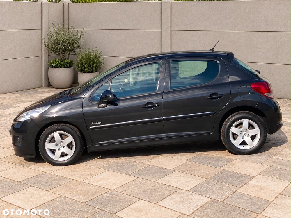 Peugeot 207 - 11