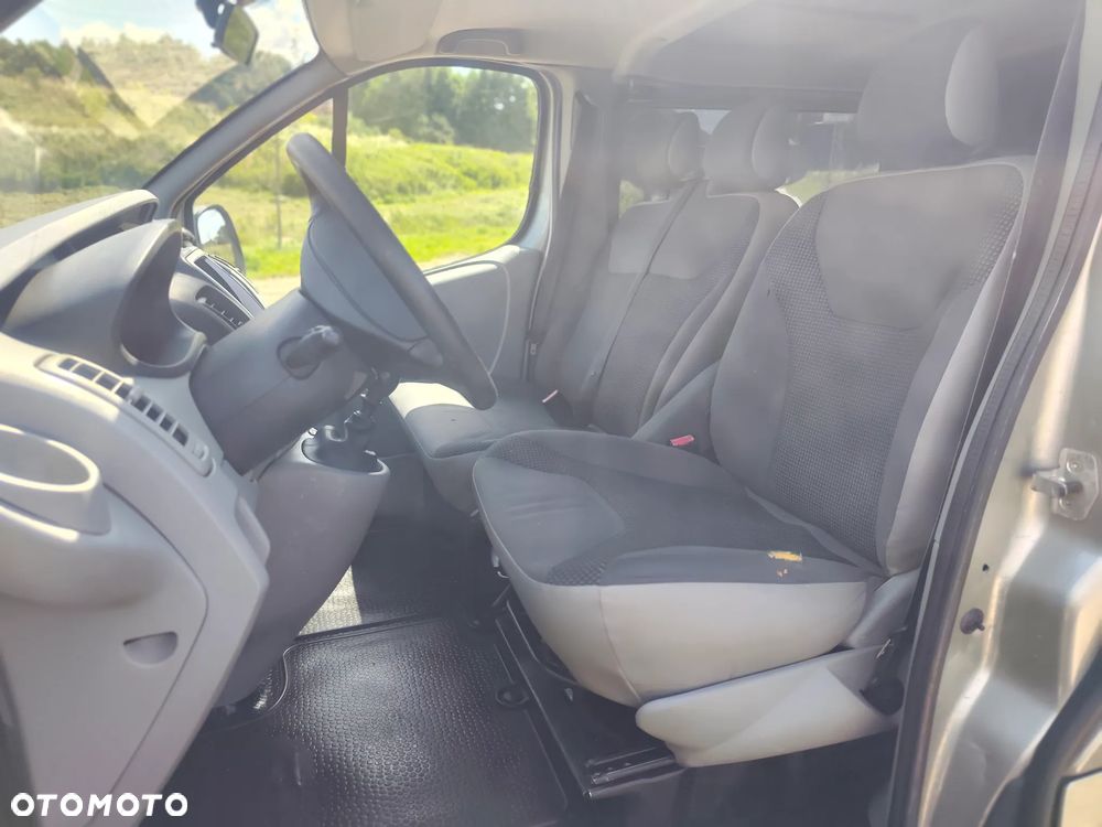 Opel Vivaro - 20