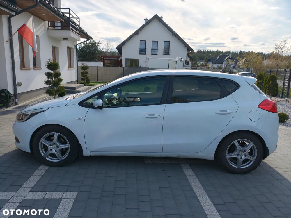 Kia Ceed 1.6 CRDi S - 8