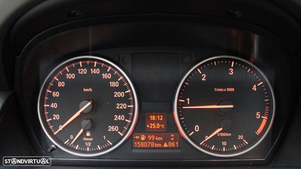 BMW X1 sDrive18d Sport Line - 24