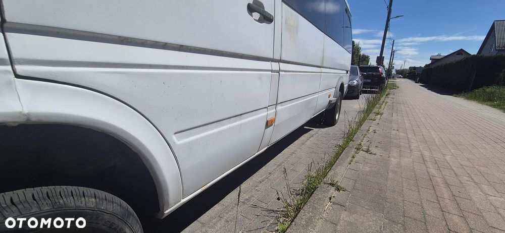Mercedes-Benz Sprinter 413 - 9