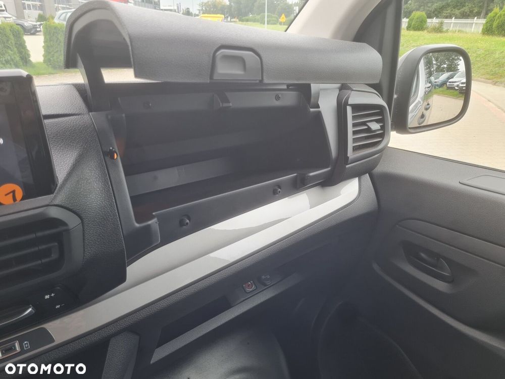 Opel Vivaro - 27