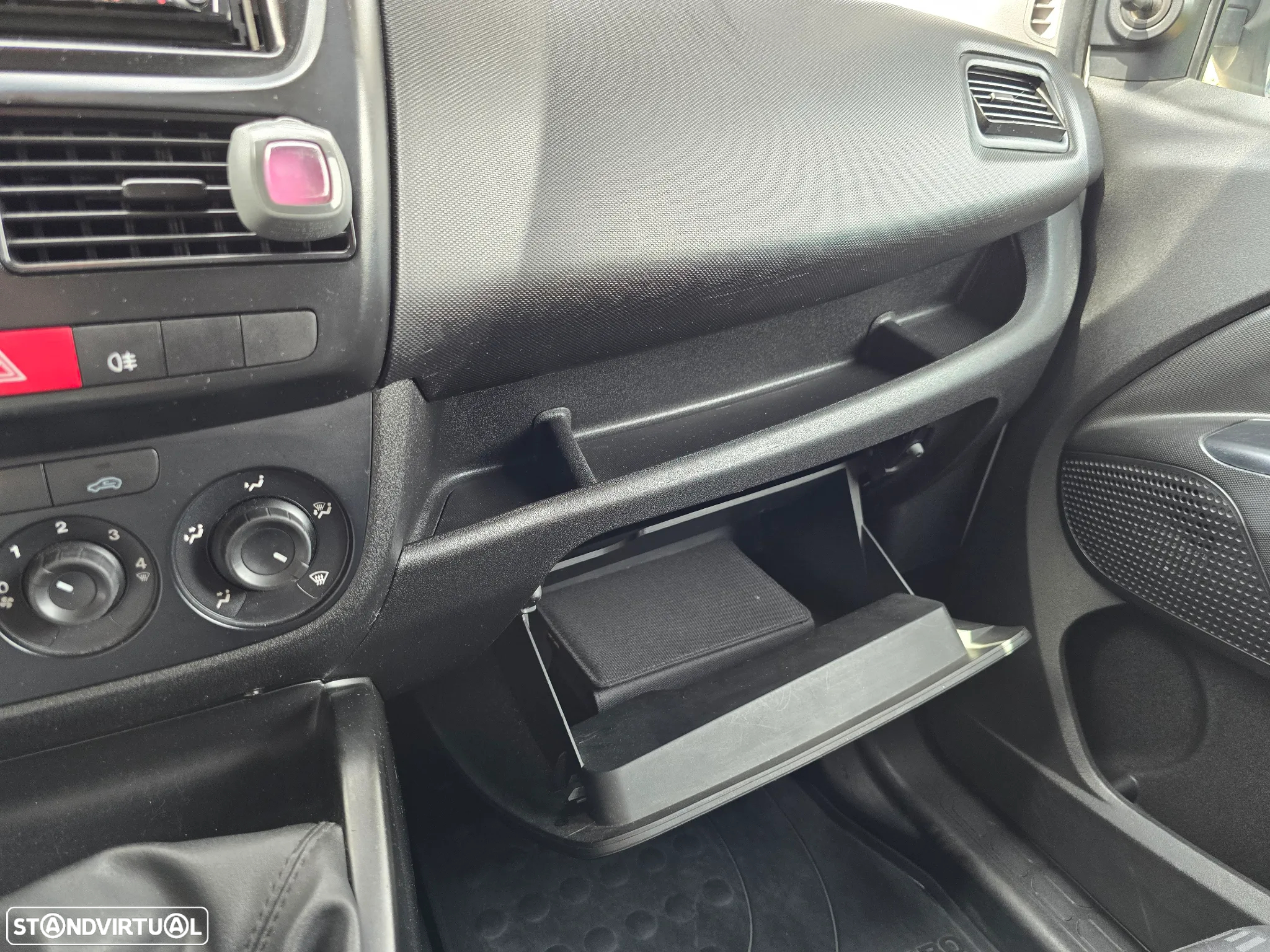 Opel Combo - 32