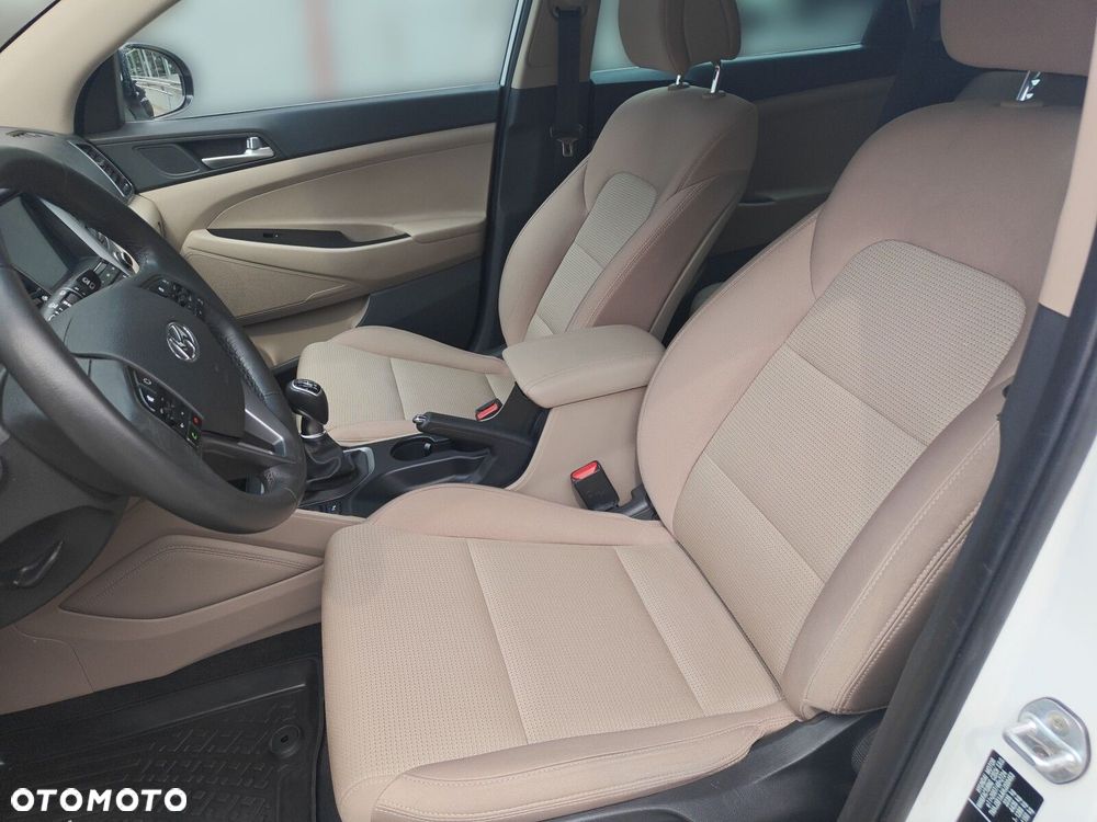 Hyundai Tucson 2.0 CRDI Style 4WD - 12