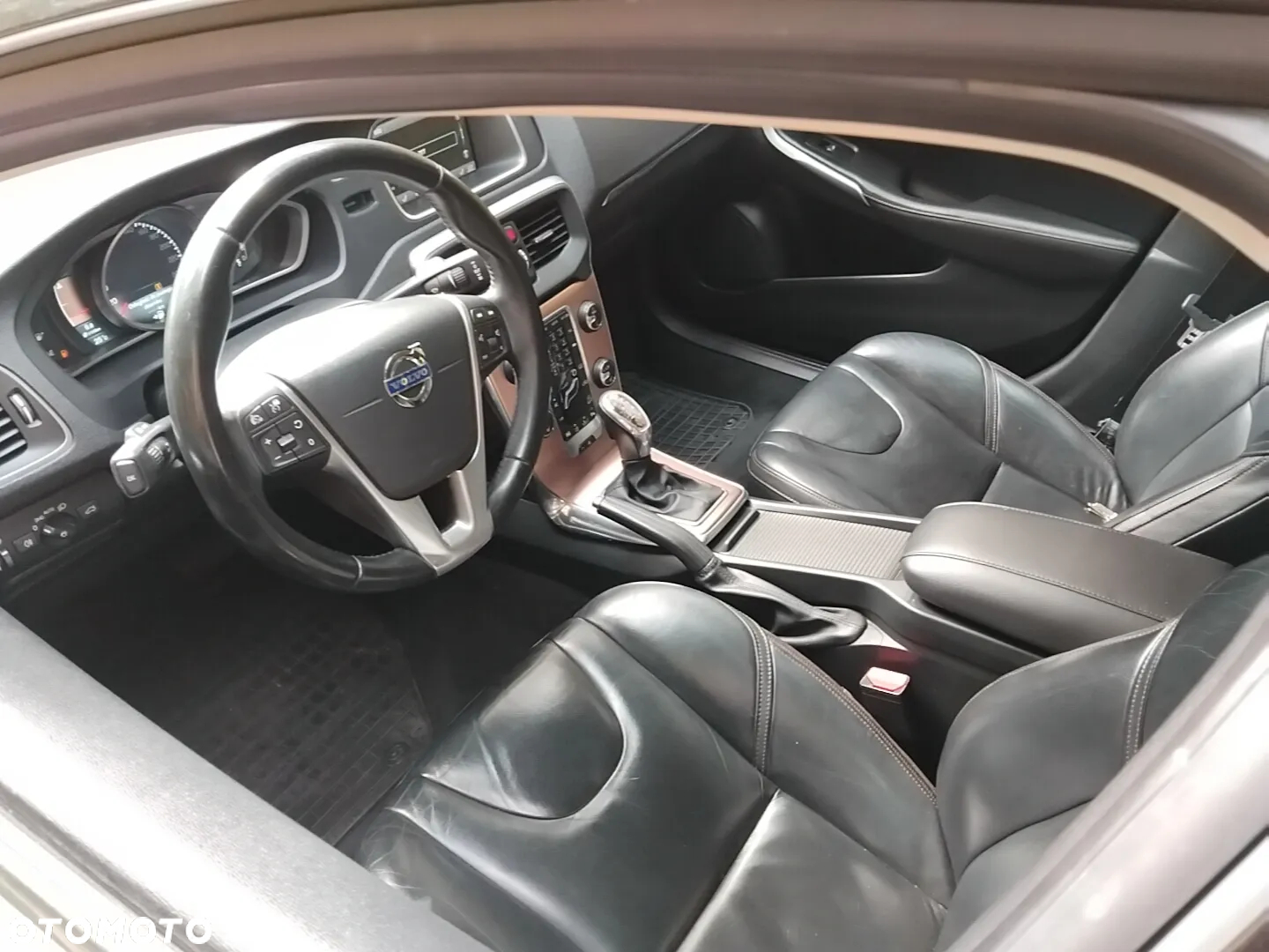 Volvo V40 T5 Geartronic Summum - 6