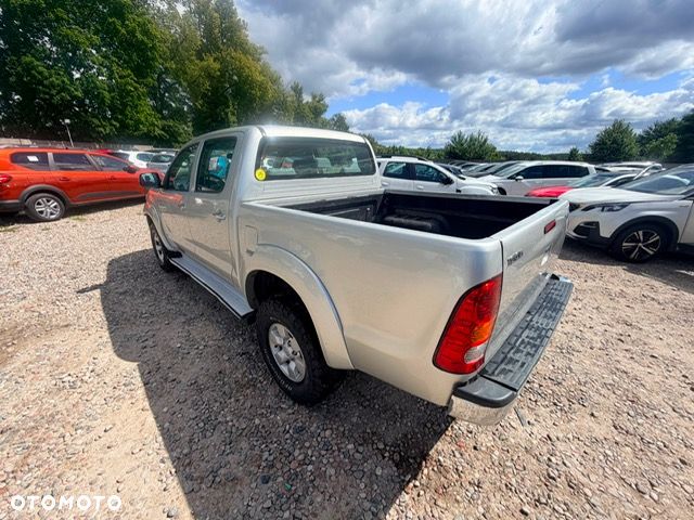 Toyota Hilux 4x4 Double Cab DPF Comfort - 19