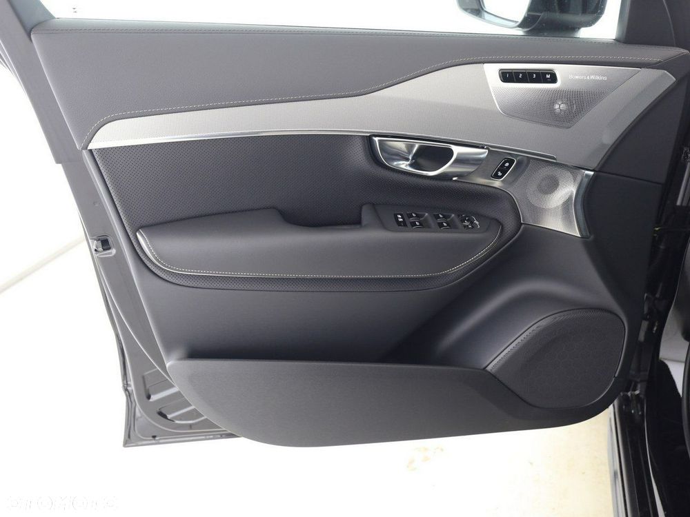 Volvo XC 90 - 10