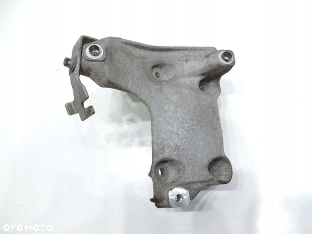 ŁAPA MOCOWANIE SPRĘŻARKI BMW E81 E87 2.0 N43 - 6