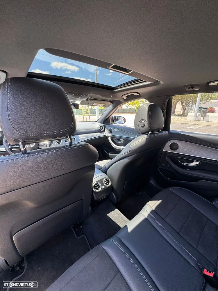 Mercedes-Benz E 300 de 4Matic T 9G-TRONIC AMG Line - 23