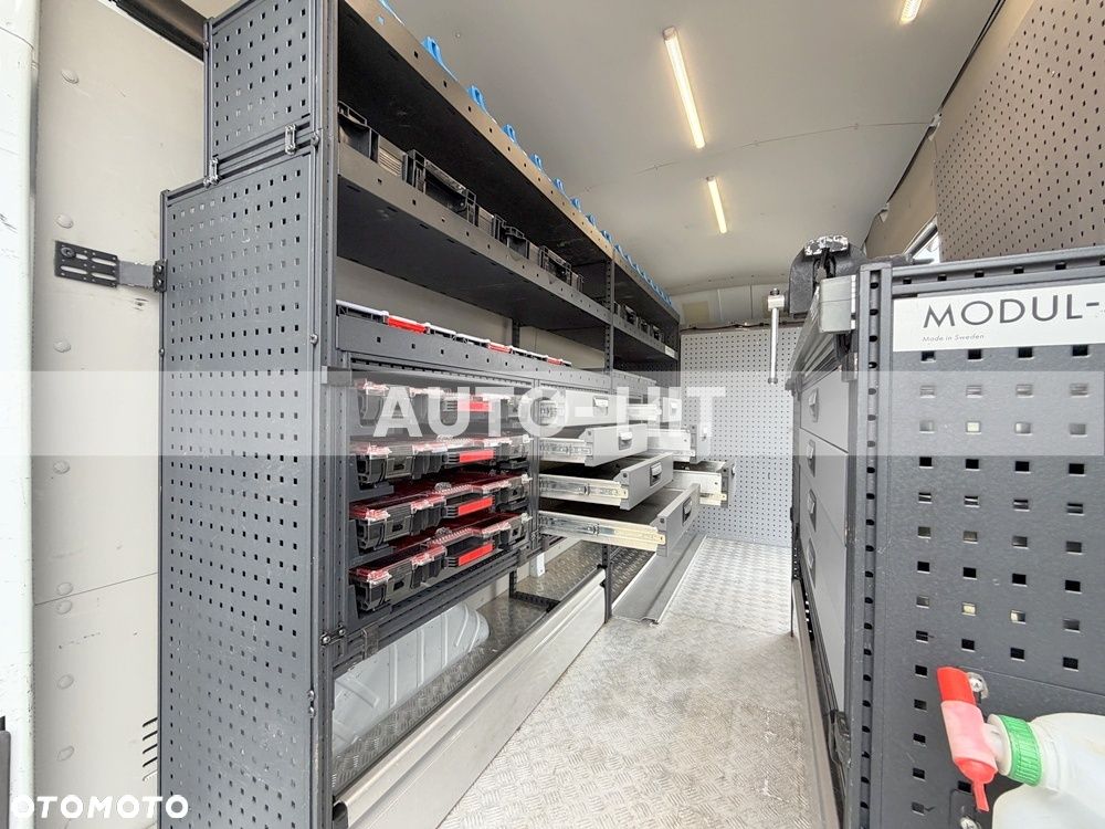 Ford Transit - 19
