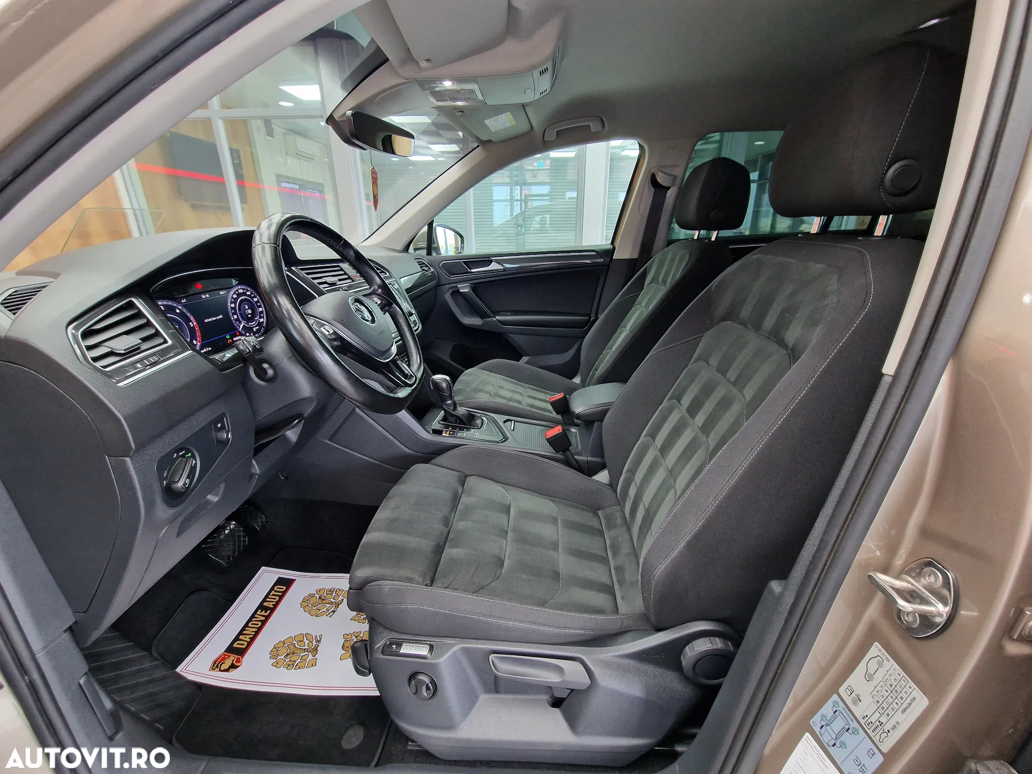 Volkswagen Tiguan - 6