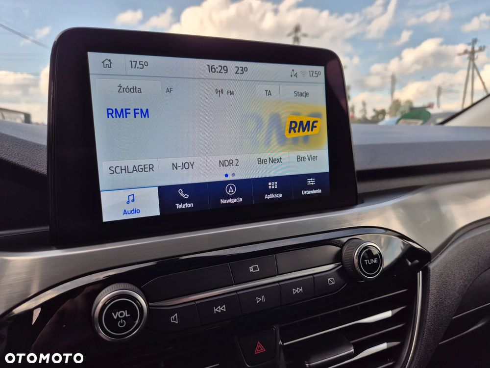 Ford Kuga - 38