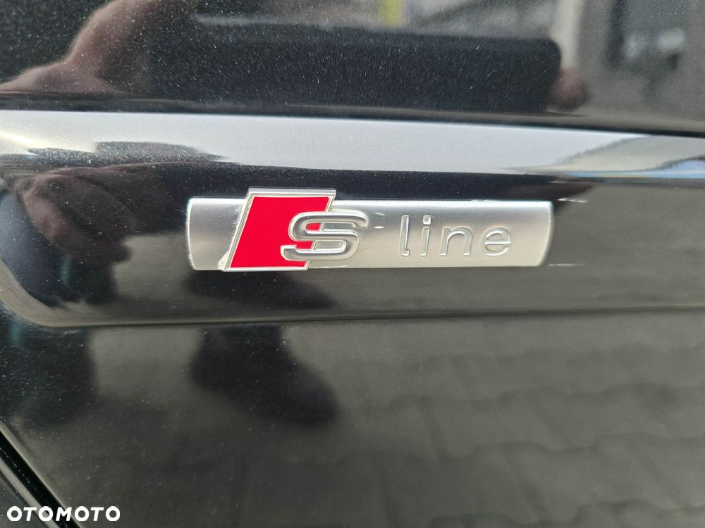 Audi A4 Avant 2.0 TDI DPF quattro - 24