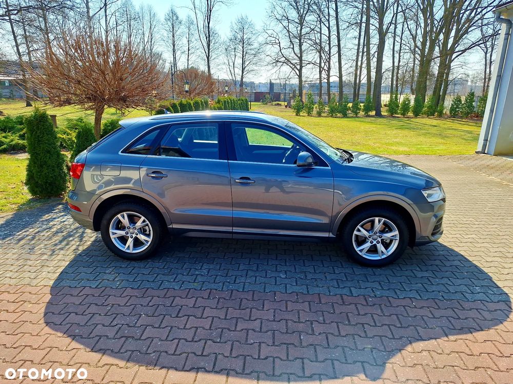 Audi Q3 2.0 TFSI Quattro S tronic sport - 2