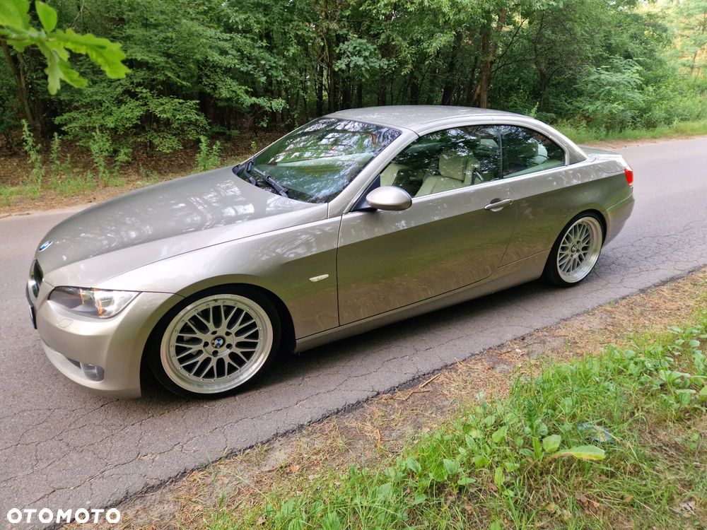 BMW Seria 3 320i - 5