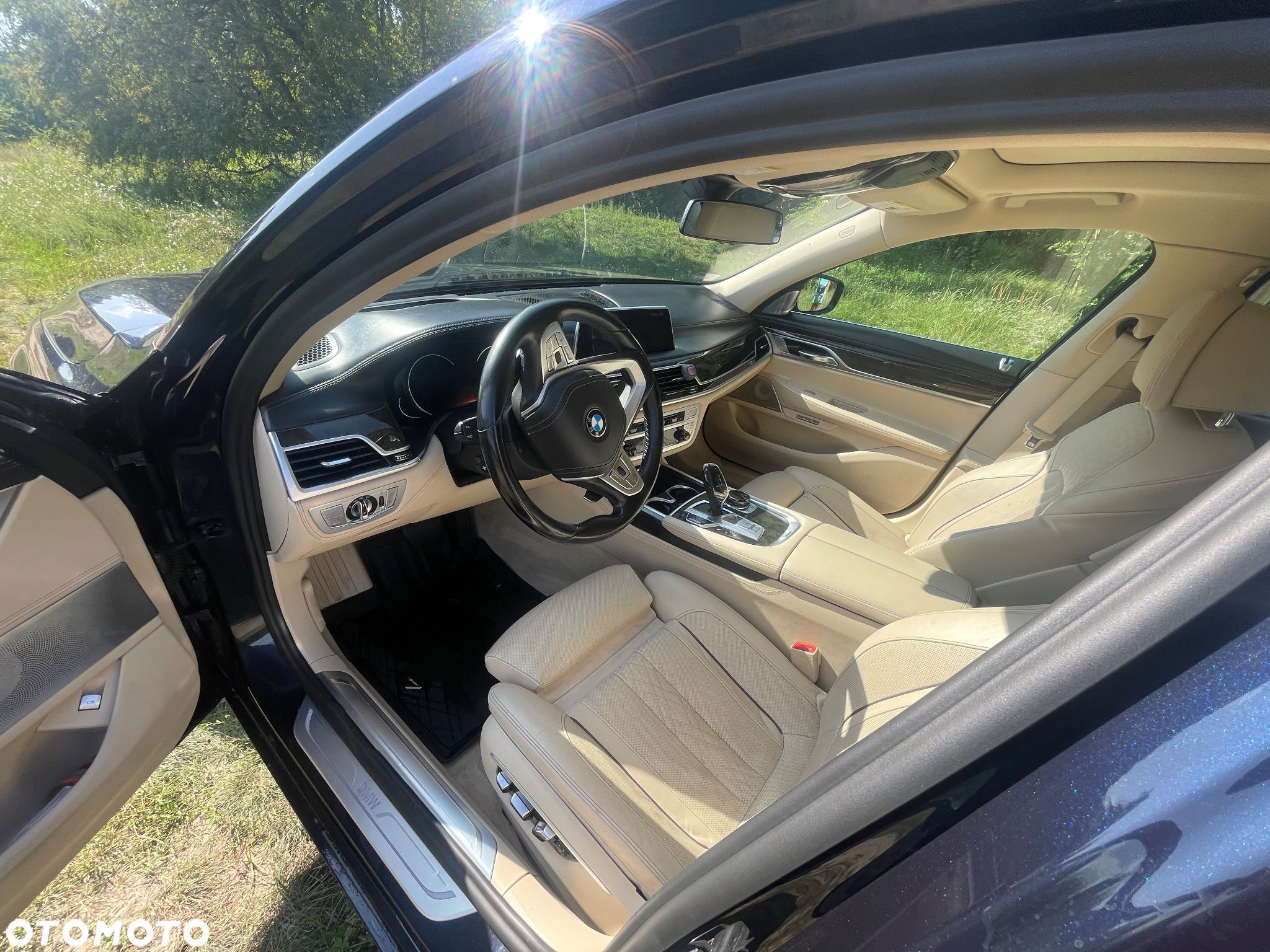 BMW Seria 7 740Li - 1