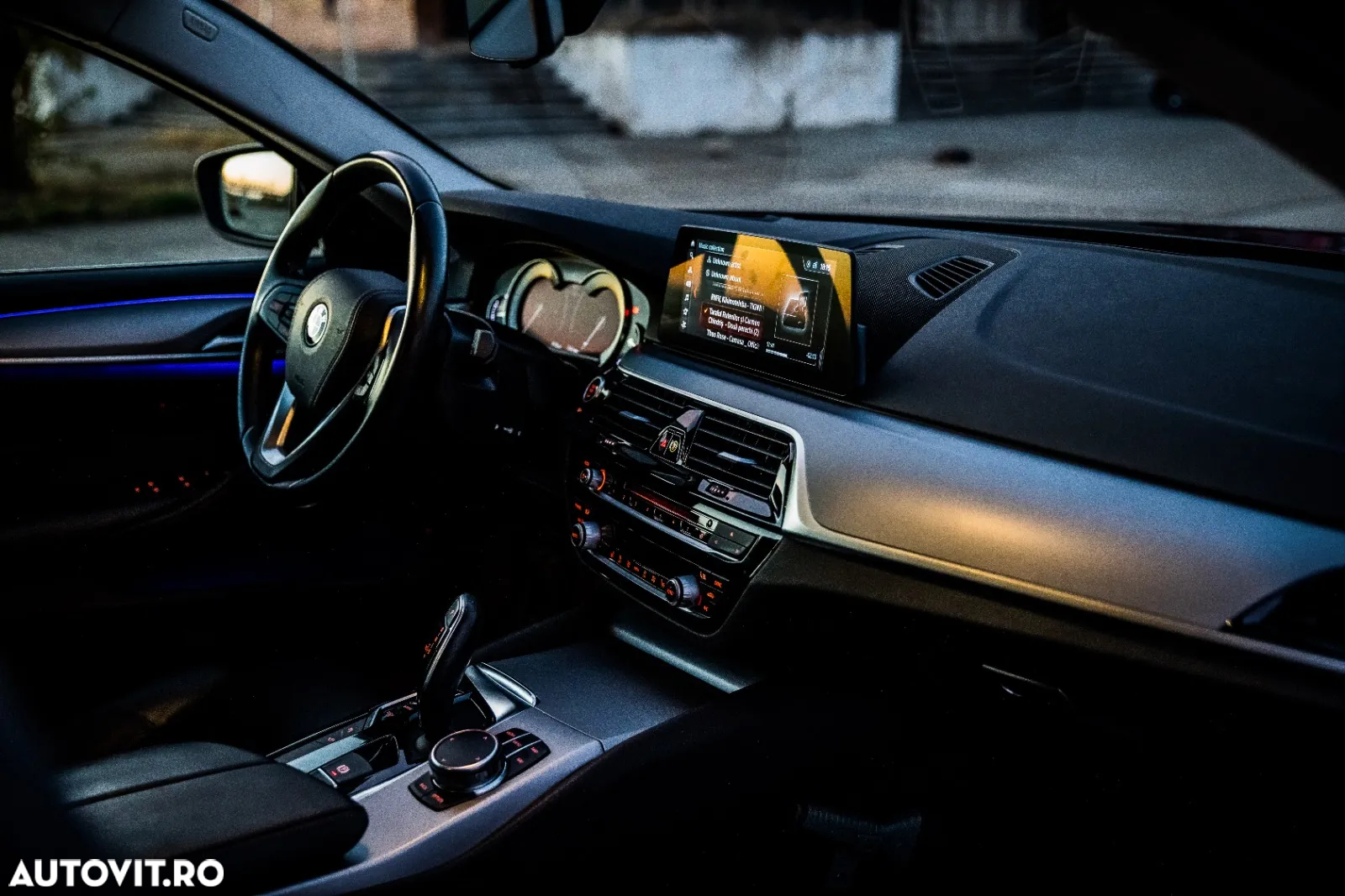 BMW Seria 5 520d Touring Aut. Luxury Line - 11